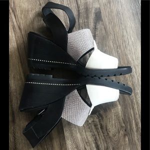 Woman’s SOREL sandals